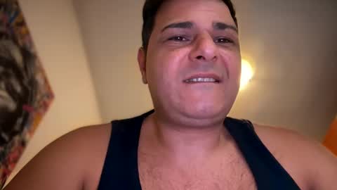 Snapshot of witebull83 chatting on 7, 1, 2025 Witebull online show from 7, 1, 2025