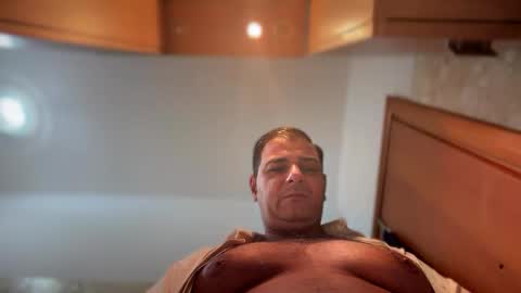 Snapshot of witebull83 chatting on 7, 2, 2026 Witebull online show from 7, 2, 2026