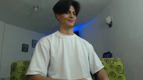 Snapshot of with_ken chatting on 7, 2, 2025 Ken online show from 7, 2, 2025