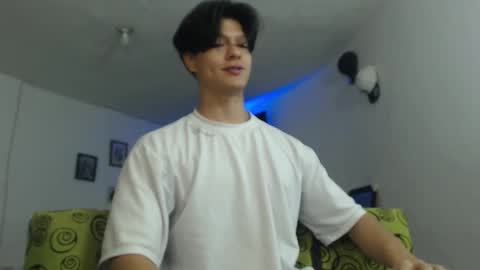 Snapshot of with_ken chatting on 10, 2, 2025 Ken online show from 10, 2, 2025