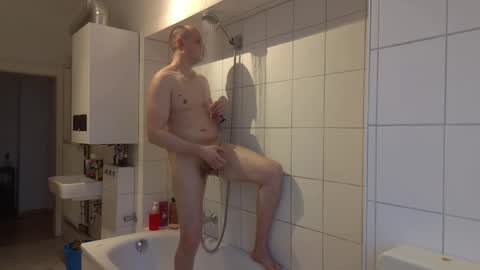 Snapshot of wizzman2442 chatting on 24, 2, 2025 wizzman2442 online show from 24, 2, 2025