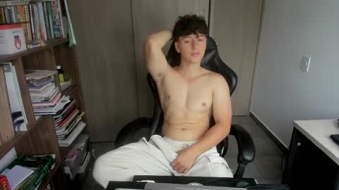 Snapshot of wolker_allan chatting on 4, 2, 2026 wolker_allan online show from 4, 2, 2026