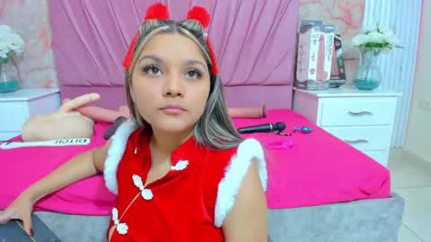 wonderkloe_ online show from 22, 12, 2025