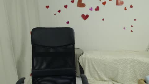 wonderr_woman online show from 10, 5, 2026