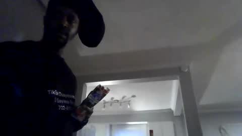 Snapshot of woodpipe69 chatting on 15, 12, 2024 Woodpipe69 online show from 15, 12, 2024