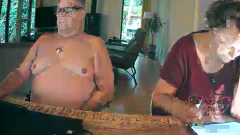 woodwurm and Snoeske online show from 6, 5, 2026