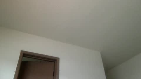 woof_wolf37 online show from 3, 5, 2026
