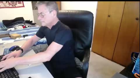 Snapshot of worldlarge chatting on 23, 11, 2025 Large one online show from 23, 11, 2025