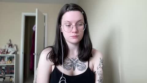 Snapshot of worship_lucina chatting on 27, 12, 2024 Lucina online show from 27, 12, 2024