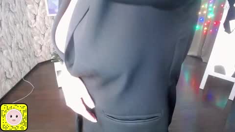 wow_co online show from 2, 1, 2025