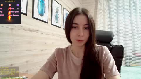 Snapshot of wow_porno_ chatting on 5, 3, 2025 Anna online show from 5, 3, 2025