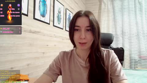 Snapshot of wow_porno_ chatting on 5, 3, 2025 Anna online show from 5, 3, 2025