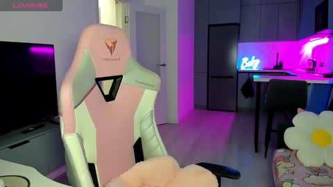 Emi online show from 19, 3, 2026