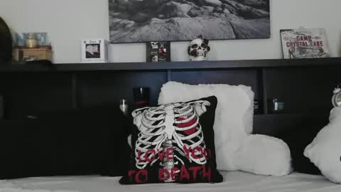 Crystal Lake online show from 20, 1, 2025