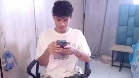 Snapshot of wyatt_444 chatting on 12, 1, 2025 wyatt online show from 12, 1, 2025