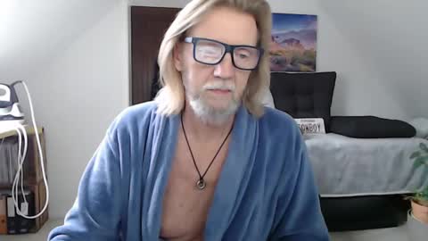Snapshot of wyattearp64 chatting on 18, 12, 2024 WyattEarp64 online show from 18, 12, 2024