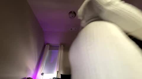 Wynter Heat online show from 10, 11, 2025