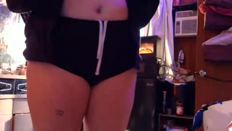 Snapshot of x2kayx2 chatting on 11, 10, 2025 x2kayx2 online show from 11, 10, 2025