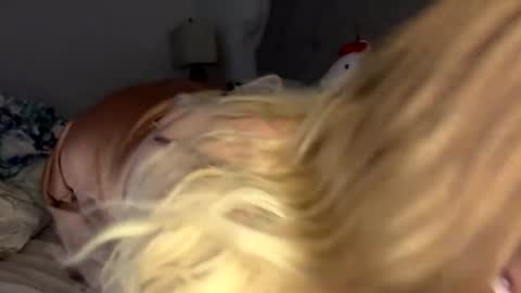 Snapshot of x_dreamgirl_x chatting on 16, 1, 2025 Mariah  online show from 16, 1, 2025