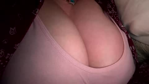 Snapshot of x_dreamgirl_x chatting on 26, 2, 2026 Mariah online show from 26, 2, 2026