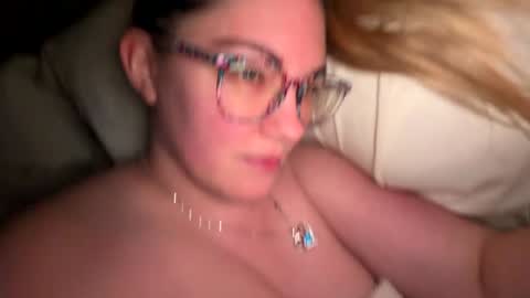 Snapshot of x_dreamgirl_x chatting on 14, 3, 2026 Mariah online show from 14, 3, 2026