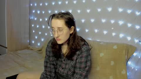 Snapshot of x_purr_agatha_x chatting on 5, 2, 2025 Agatha online show from 5, 2, 2025