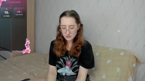 Snapshot of x_purr_agatha_x chatting on 5, 10, 2025 Agatha online show from 5, 10, 2025