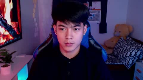 Prince Aldrian  online show from 13, 12, 2024