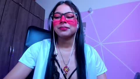 XALLYSONX online show from 10, 1, 2026