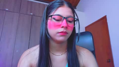 XALLYSONX online show from 8, 2, 2026