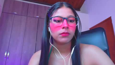 XALLYSONX online show from 4, 3, 2026
