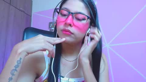 XALLYSONX online show from 28, 4, 2026