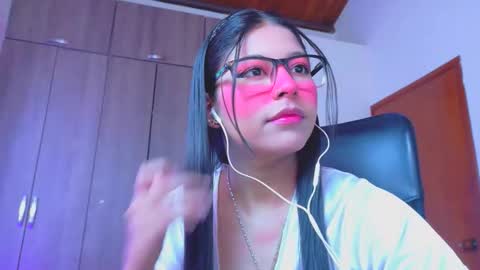 XALLYSONX online show from 5, 6, 2026