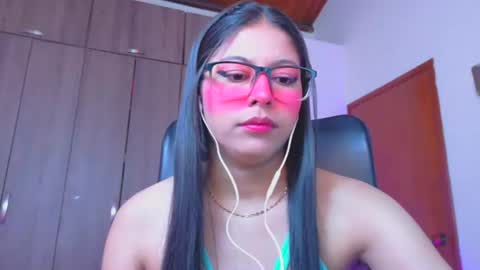 Snapshot of xallysonx_ chatting on 17, 6, 2026 XALLYSONX online show from 17, 6, 2026