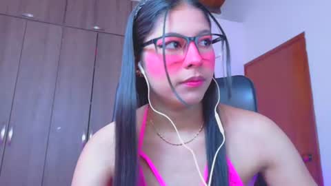 XALLYSONX online show from 18, 6, 2026