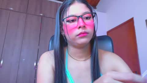 XALLYSONX online show from 24, 6, 2026