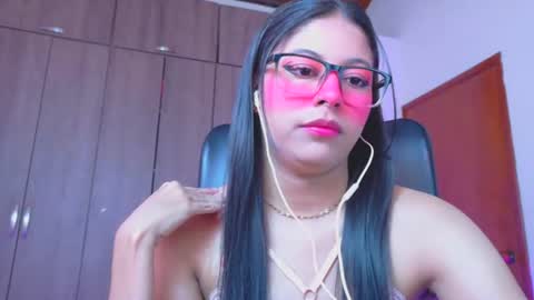 XALLYSONX online show from 27, 6, 2026