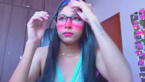 XALLYSONX online show from 28, 7, 2026