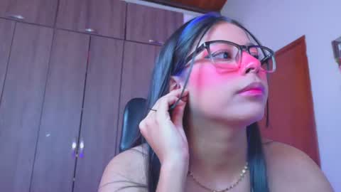 XALLYSONX online show from 28, 7, 2026