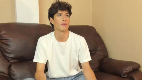 Snapshot of xam_collen chatting on 28, 11, 2025 xam_collen online show from 28, 11, 2025