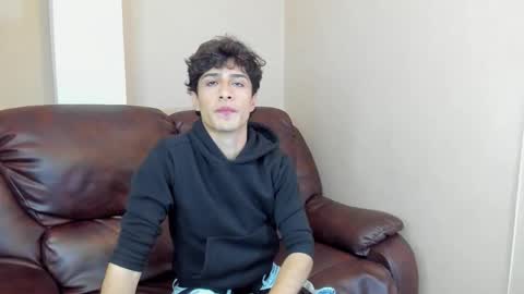 Snapshot of xam_collen chatting on 15, 12, 2025 xam_collen online show from 15, 12, 2025