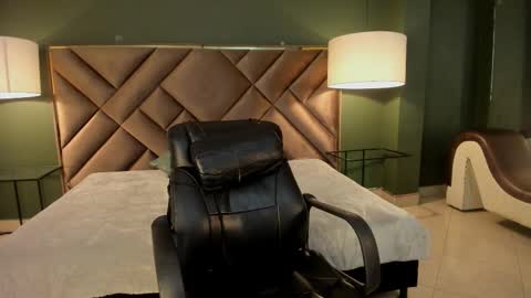 Snapshot of xam_collen chatting on 9, 3, 2026 xam_collen online show from 9, 3, 2026