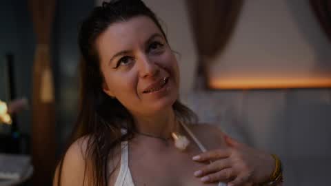 XandraK online show from 2, 4, 2026