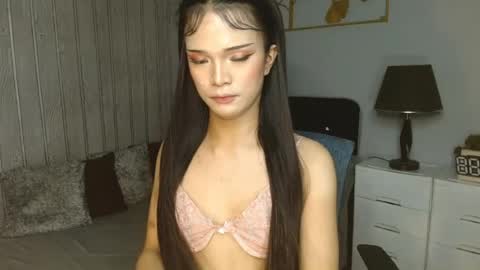 Snapshot of xasian_dollx chatting on 11, 7, 2026 ELLA online show from 11, 7, 2026