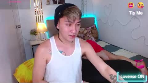 Snapshot of xasianprince4youx chatting on 24, 10, 2025 khris online show from 24, 10, 2025