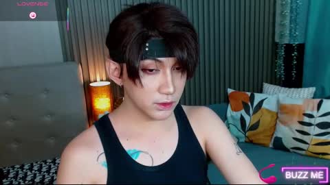 Snapshot of xasianprince4youx chatting on 8, 11, 2025 khris online show from 8, 11, 2025