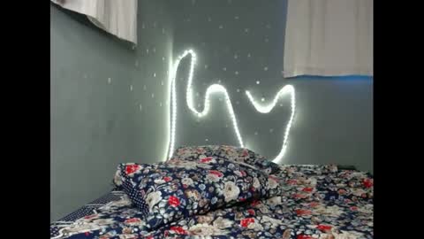 xcreamypussy online show from 23, 2, 2025