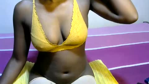 xeenah online show from 15, 7, 2026