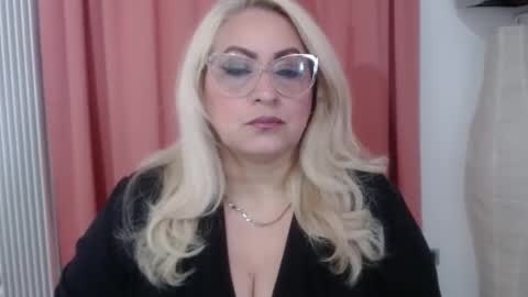 Elena online show from 23, 2, 2026