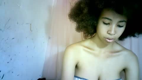 xenna610827 online show from 19, 2, 2025